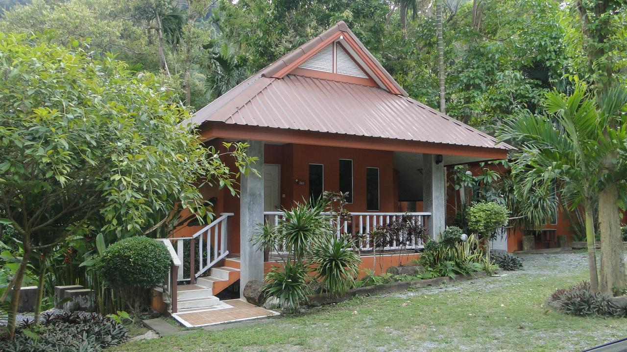 Baansuan Chongkao Resort Nakhon Si Thammarat Exterior photo